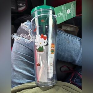 Starbucks Hello Kitty Venti cup